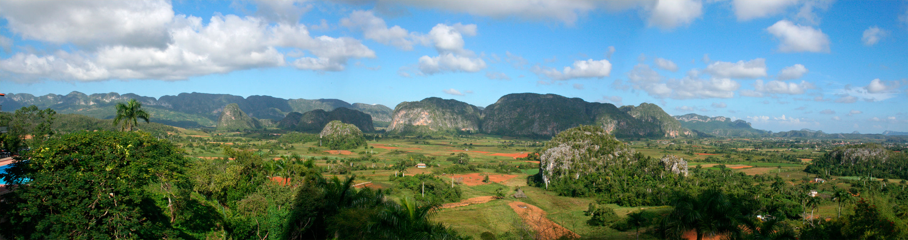 The one and only panorama we took on this trip, of the <em>mogotes</em> in the Viñales valley.<br />(composite of 3 photographs)