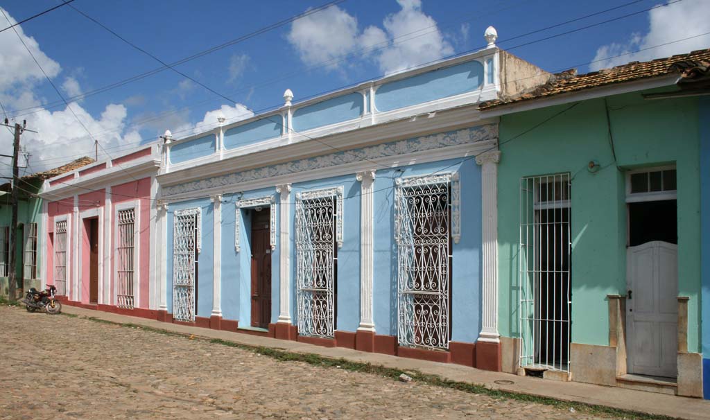 A classic row of Trinidad houses.
