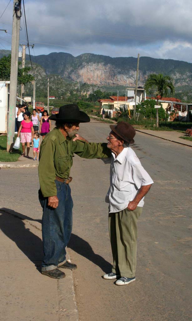 A heart-to-heart in Viñales.