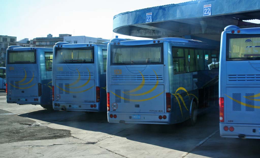 Havana bus station: a row of smart new Yutong buses for the Astro service, a mid-priced service between the ordinary local buses and the Viazul tourist buses which we used.