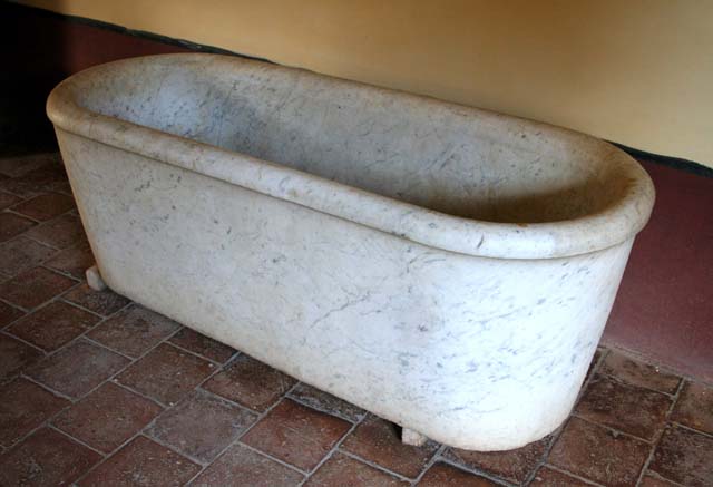 Marble bath.