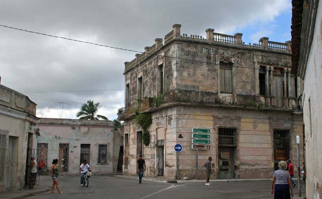 Typical junction in Camagüey's deliberately confusing street layout.