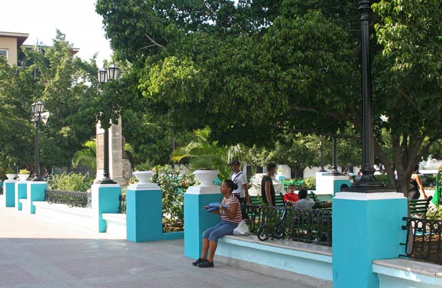 The park from the cathedral side.