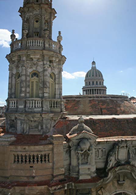 Looking across from the roof terrace to the <em>Gran Teatro</em> and <em>El Capitolio.</em>