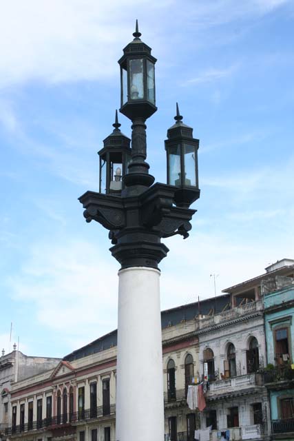 One of the fine street lamps outside <em>El Capitolio.</em>