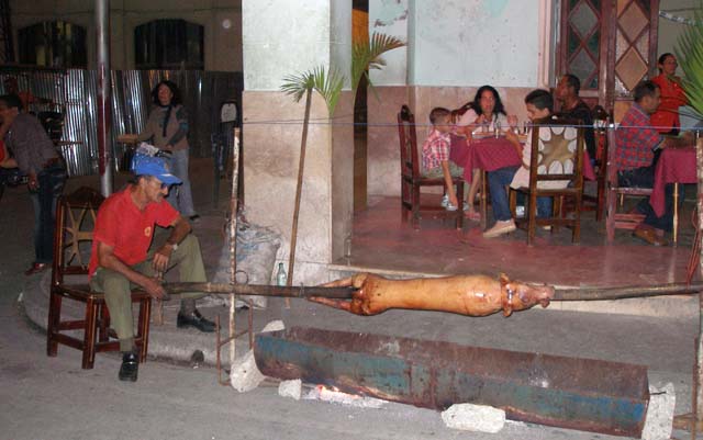 Another roasting pig, but they would have been ready far too late for us, so we didn’t sample them.