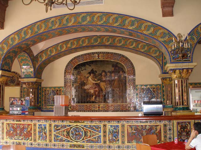 The bar in the café at the <em>Centro Asturiano</em>.