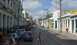 A main street. Pinar del Rio is noted for its colonnades.