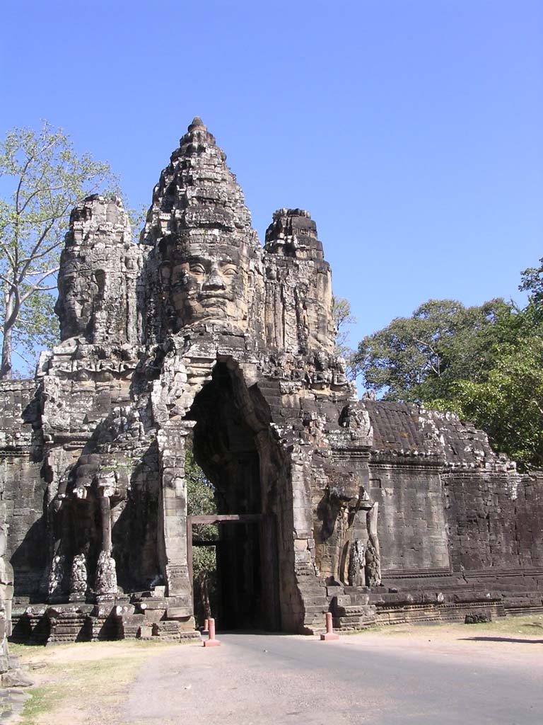 The south gate, topped by the face of Bodhisattva Avalokiteshvara
