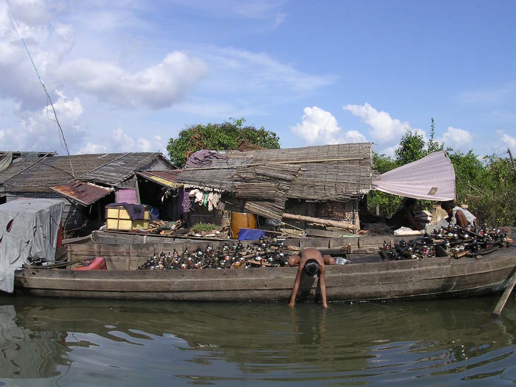 Boat load of fishing lamps, Chong Kneas, Cambodia