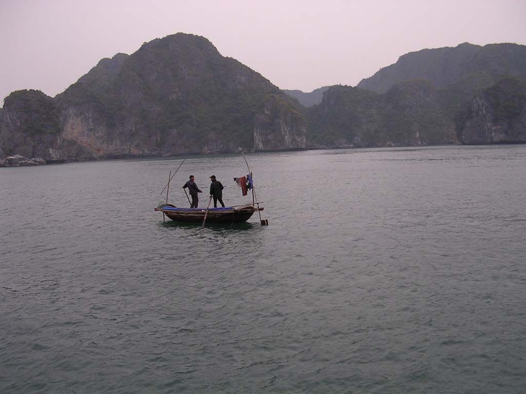 The locals still fish here - and apparently hang up their washing to dry