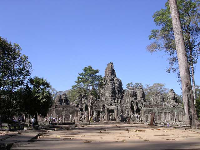 Approaching the Bayon