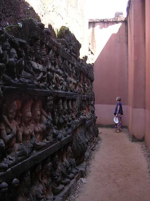 More carvings on the inner terrace, in almost perfect condition