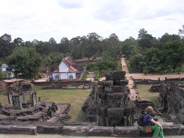 From the top, looking back along the walk