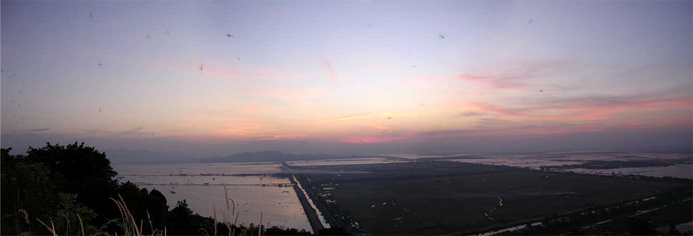 Panorama after the sun's gone, and more dragonflies<br />(composite of 3 photographs)