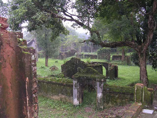 Some ruined buildings at the side - possibly harems