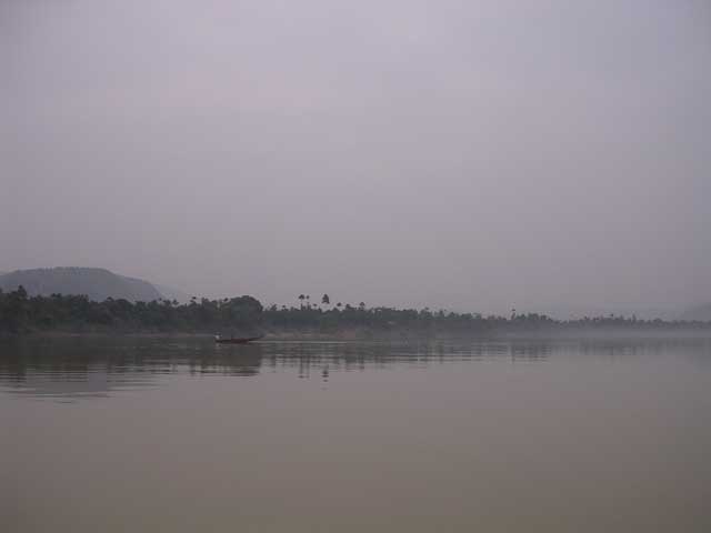 The mist begins to settle