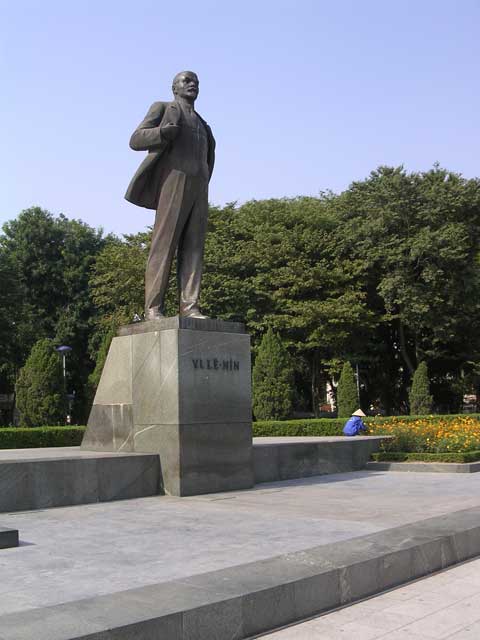 Vietnam: Hanoi - Lenin