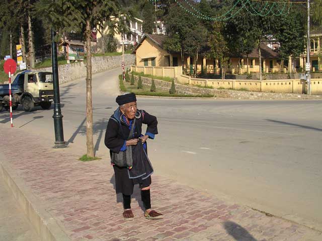 Vietnam: Sapa region - old woman