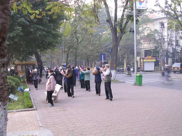 Morning exercises round the lake