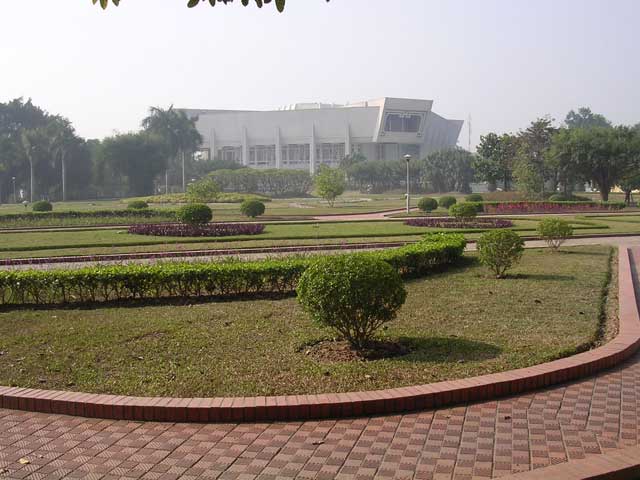 Ho Chi Minh Museum, which unfortunately we didn't have time to visit