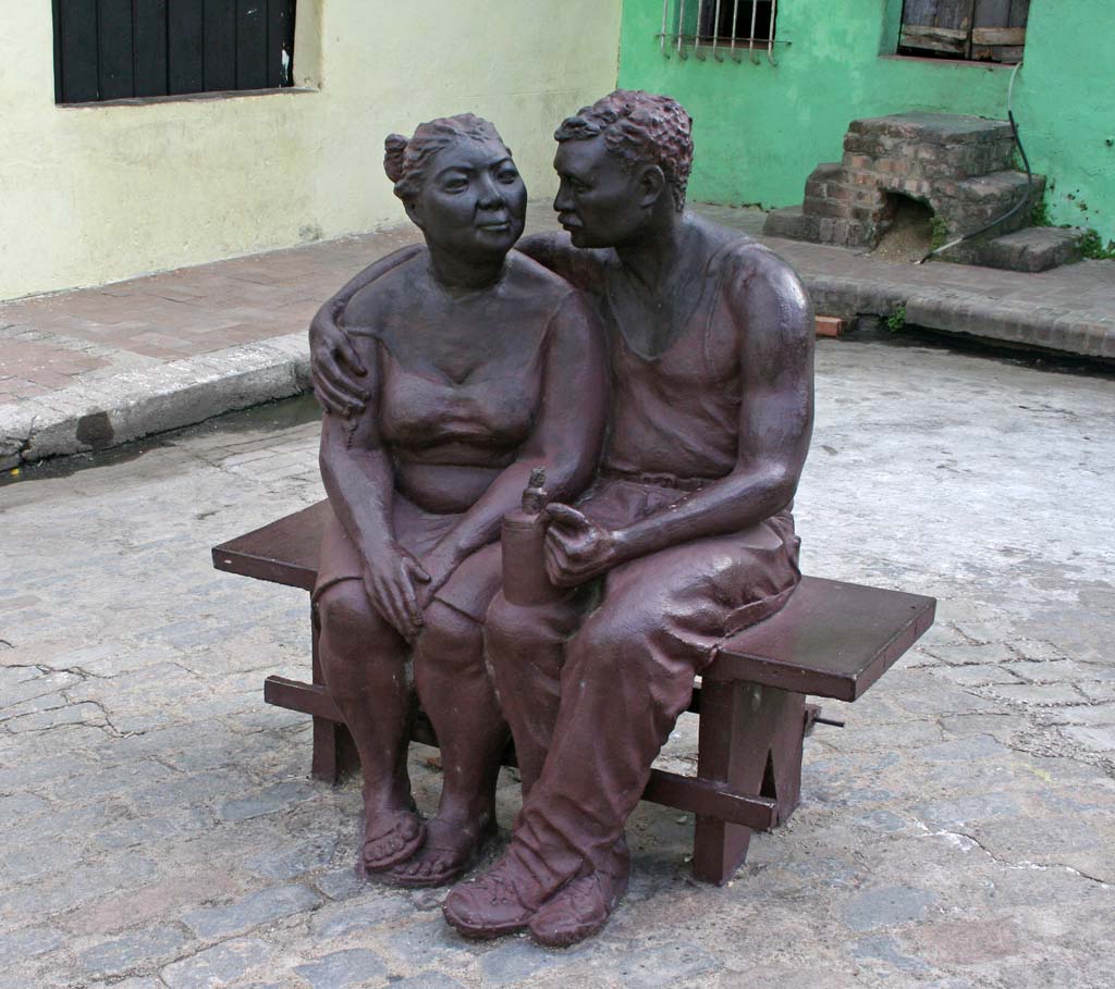 An amorous couple.