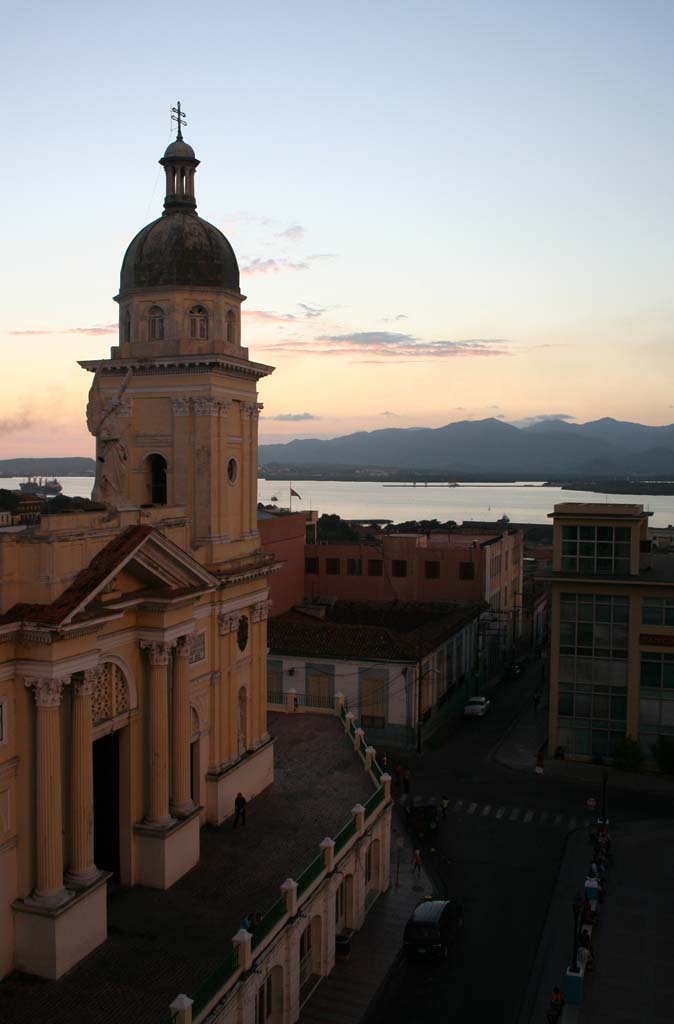 A view at dusk from the roof terrace of the <em>Hotel Casa Granda.</em>