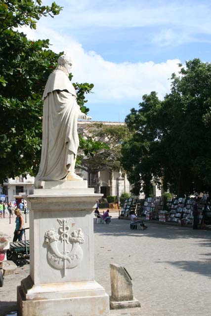 Some say he wasn't very popular, and this statue was mischievously designed to give this effect when seen from the side.
