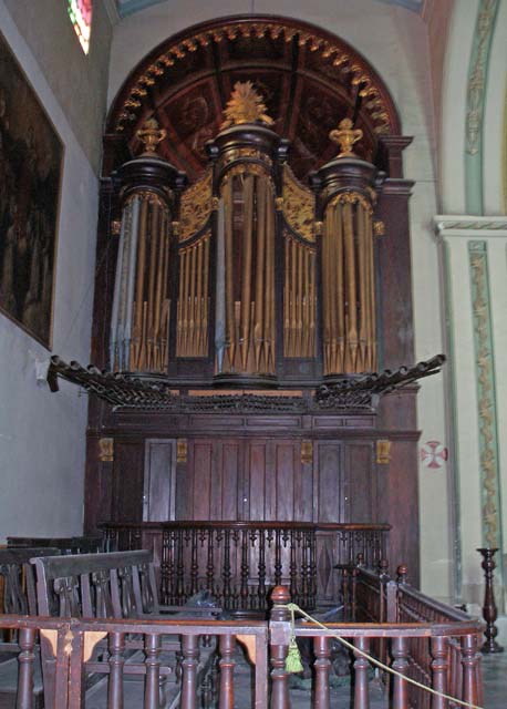 The organ, with some rather battered pipes.